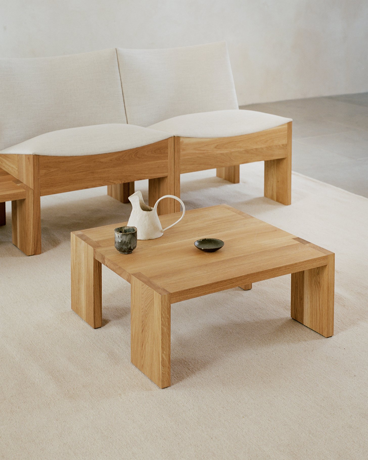Tenon Side Table Large Oak by Omayra Maymó for New Works 01