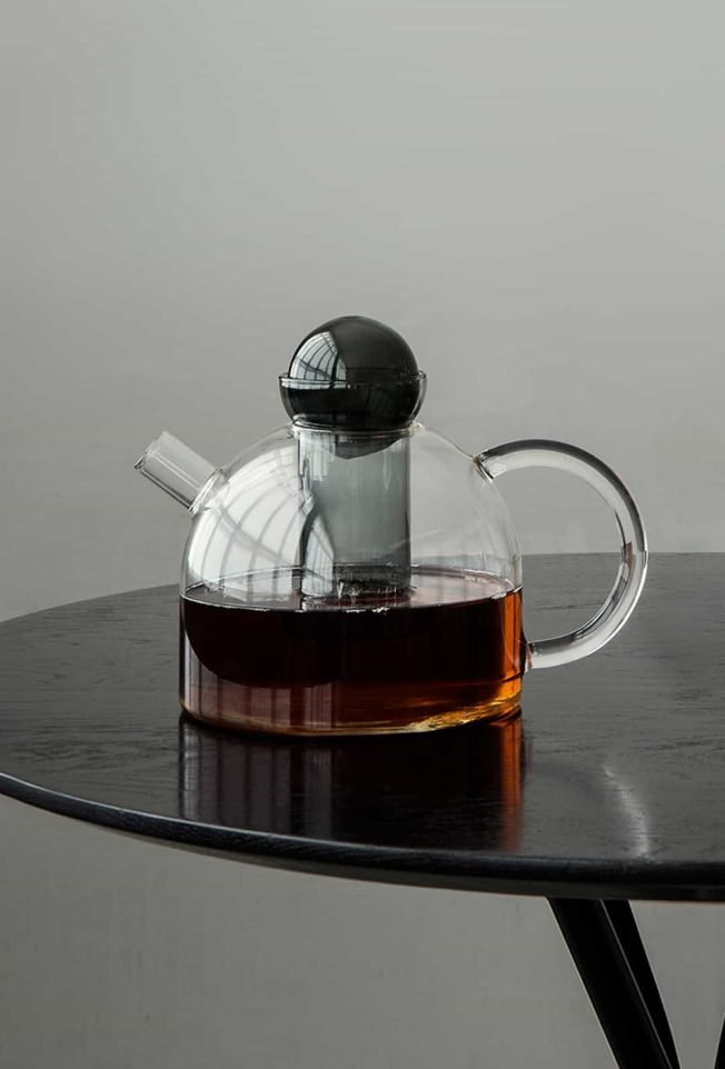 28 Still by Omayra Maymo 00 M 1